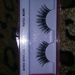 False eyelashes